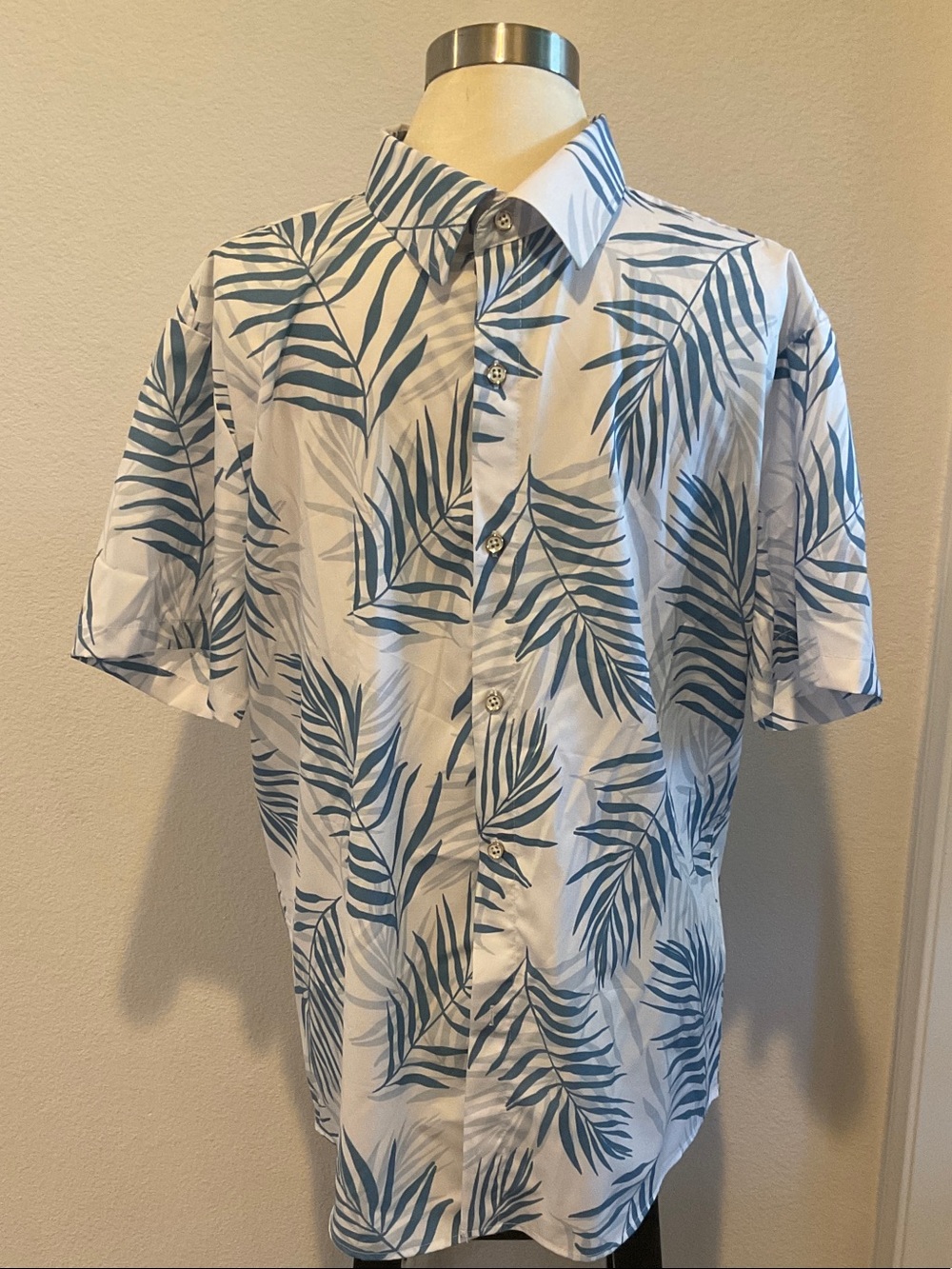Men's White Short-Sleeve Button-Down Shirt with Blue Leaf Print